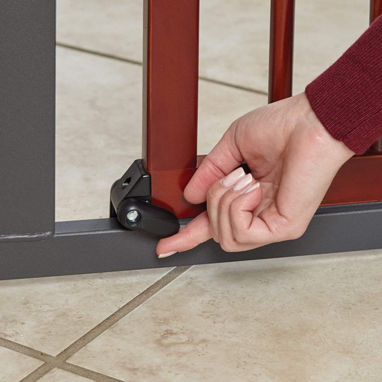 MidWest Steel Pet Gate with Decorative Wood Door